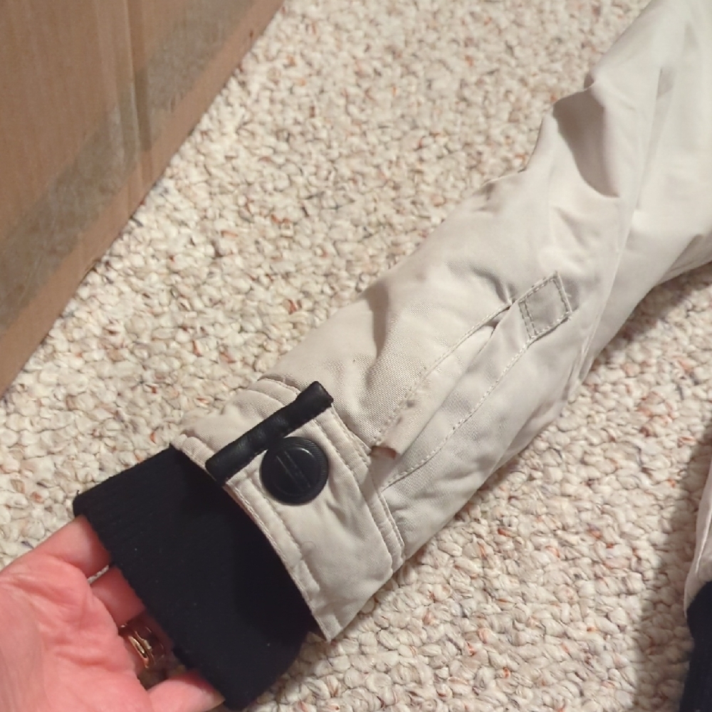 Point Zero Cream Puffer Jacket - Picture 4 of 10